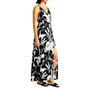 ELAN Women's Deep V-neck tassel ties Strappy Maxi Dress Coverup Size Small NWT